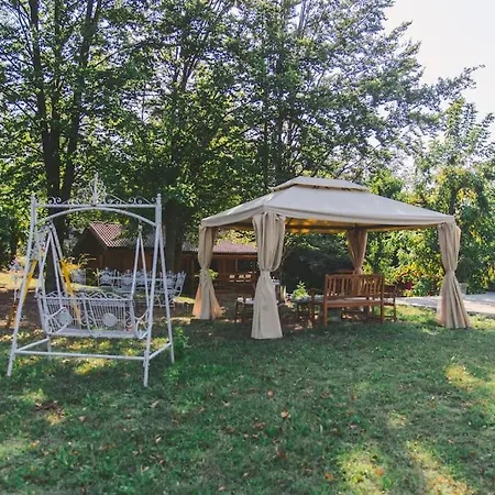 Chalet Bosco - Relax - Piscina - Colli Piacentini בקתה *